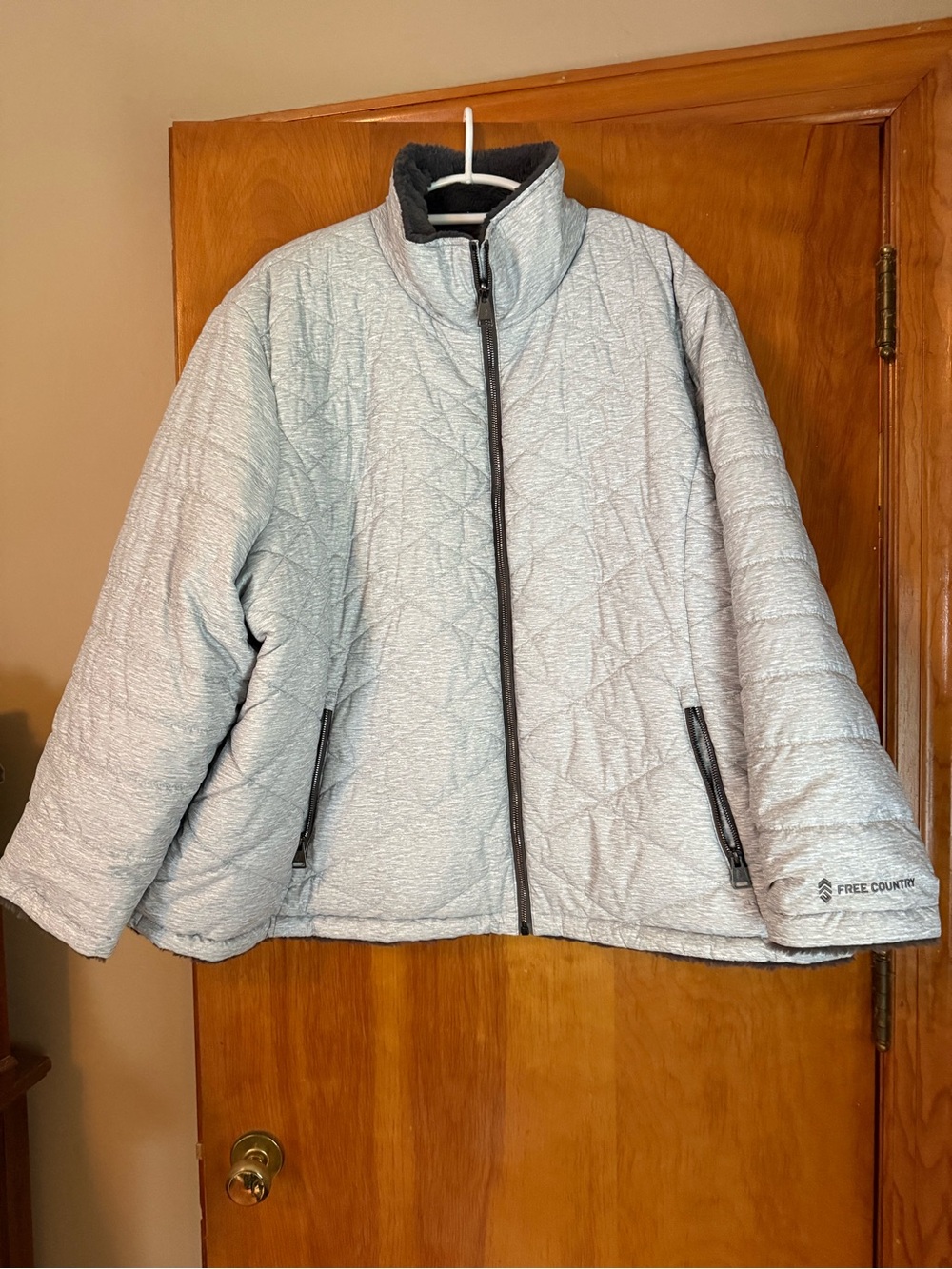 Preloved in great condition (only worn 3 times)
Free Country winter coat size 4X